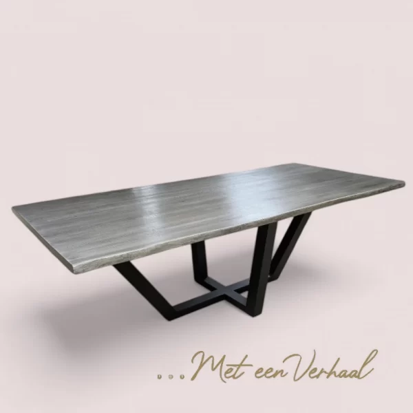 Eettafel Eikenhout Grey Oak met stalen onderstel